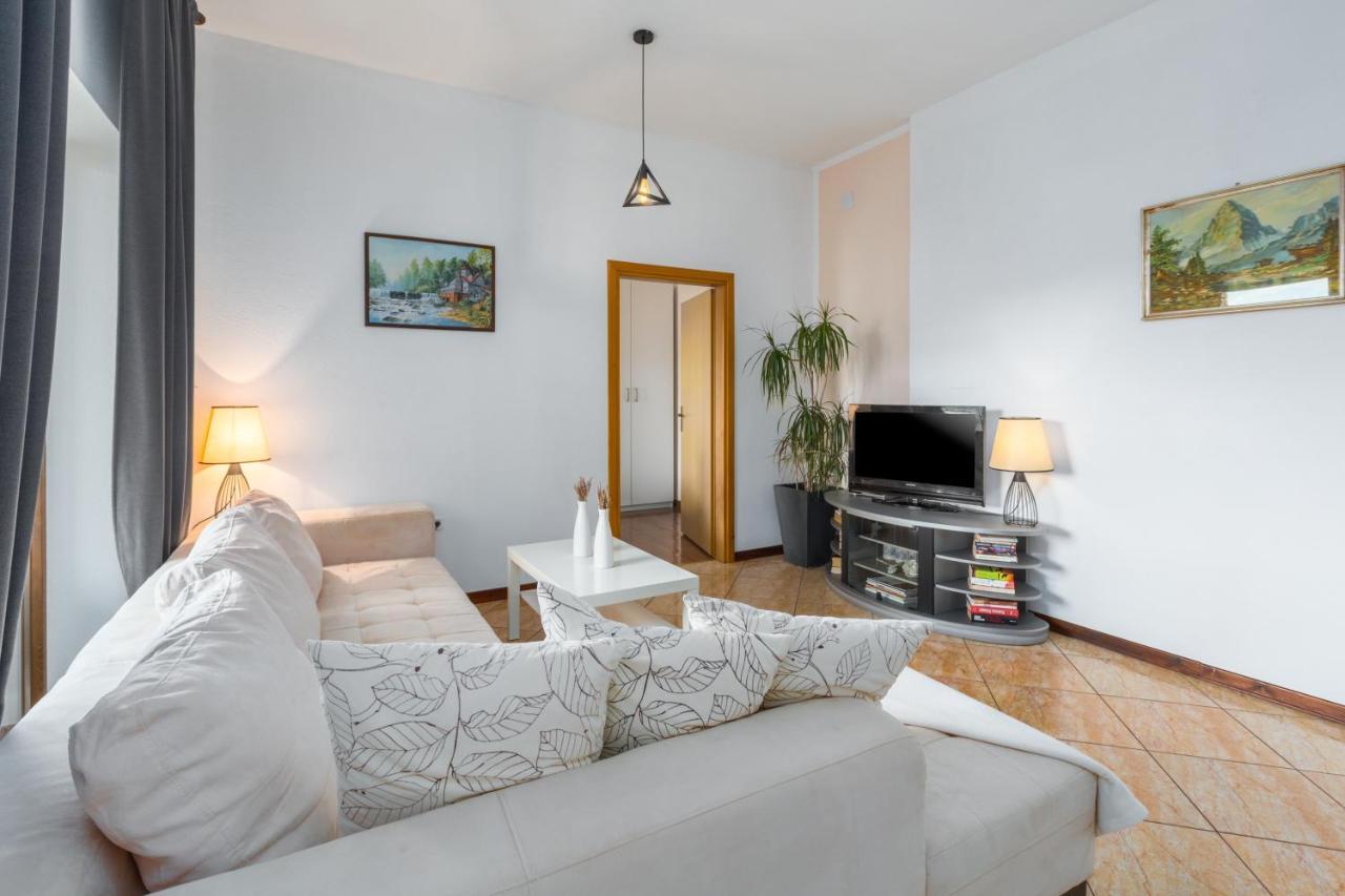 Apartments Zomzi Poreč Eksteriør billede