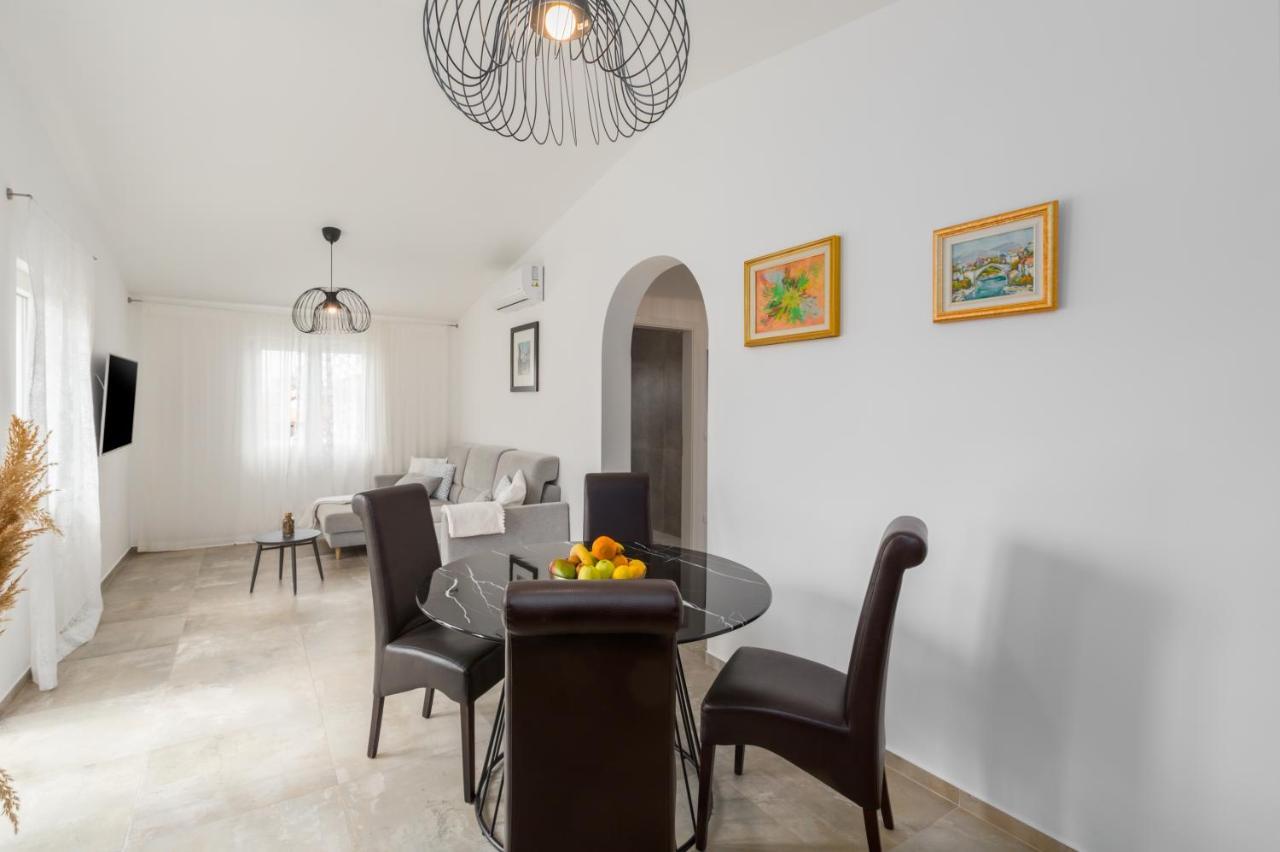 Apartments Zomzi Poreč Eksteriør billede
