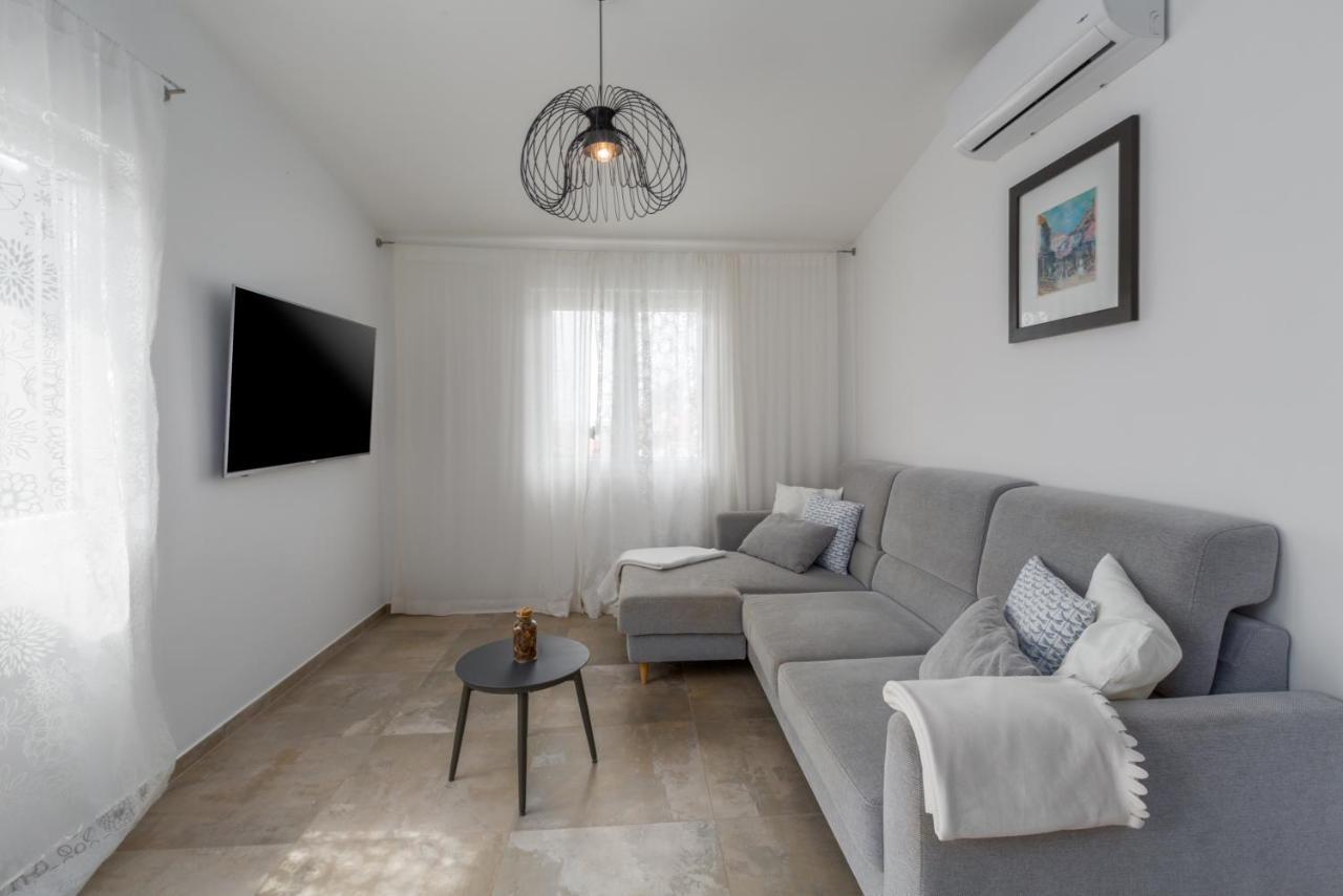 Apartments Zomzi Poreč Eksteriør billede