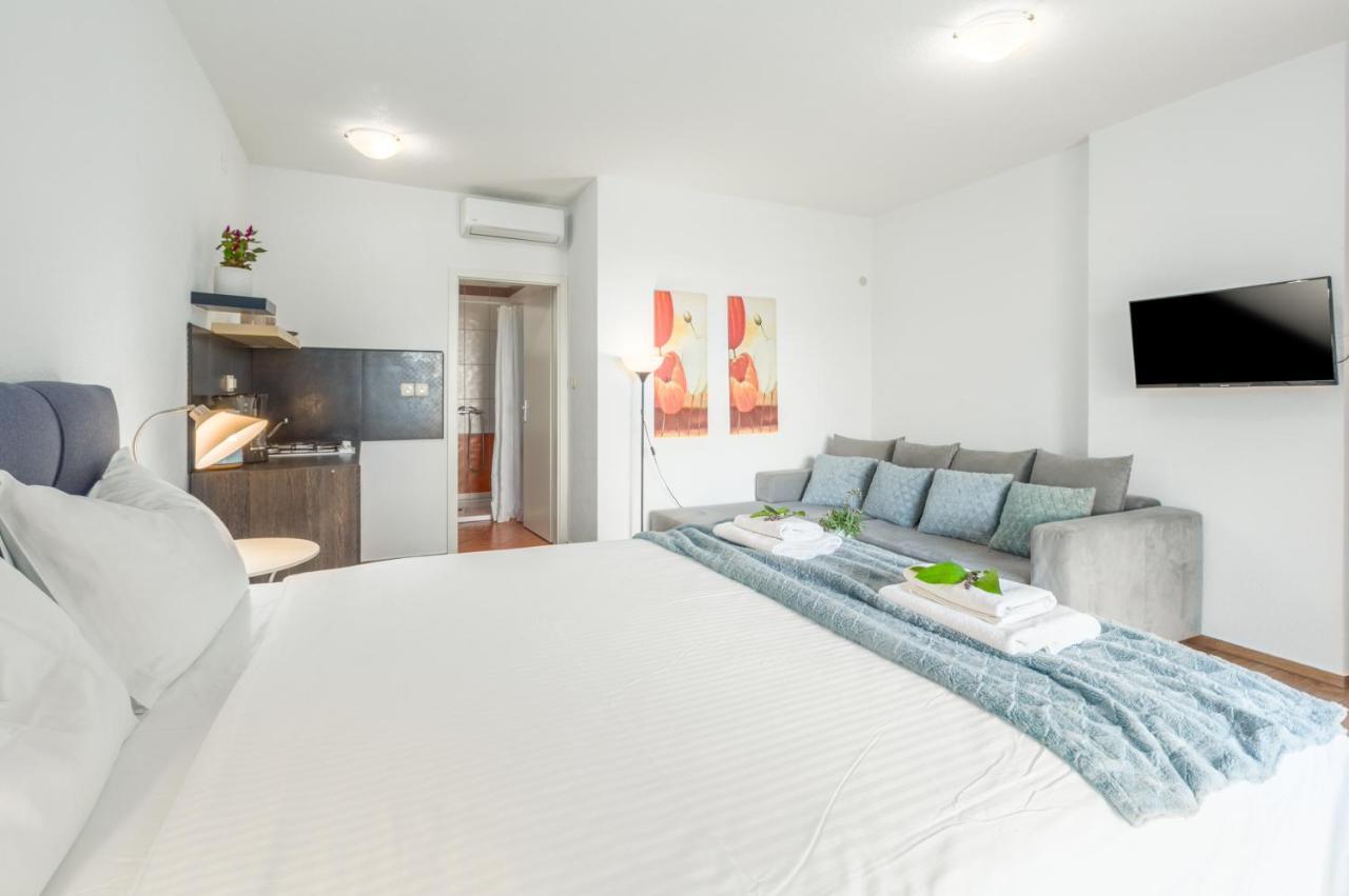 Apartments Zomzi Poreč Eksteriør billede
