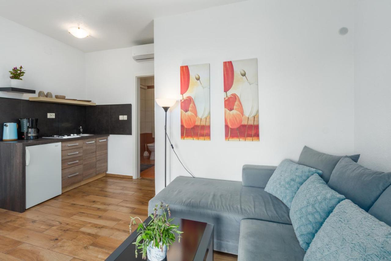 Apartments Zomzi Poreč Eksteriør billede