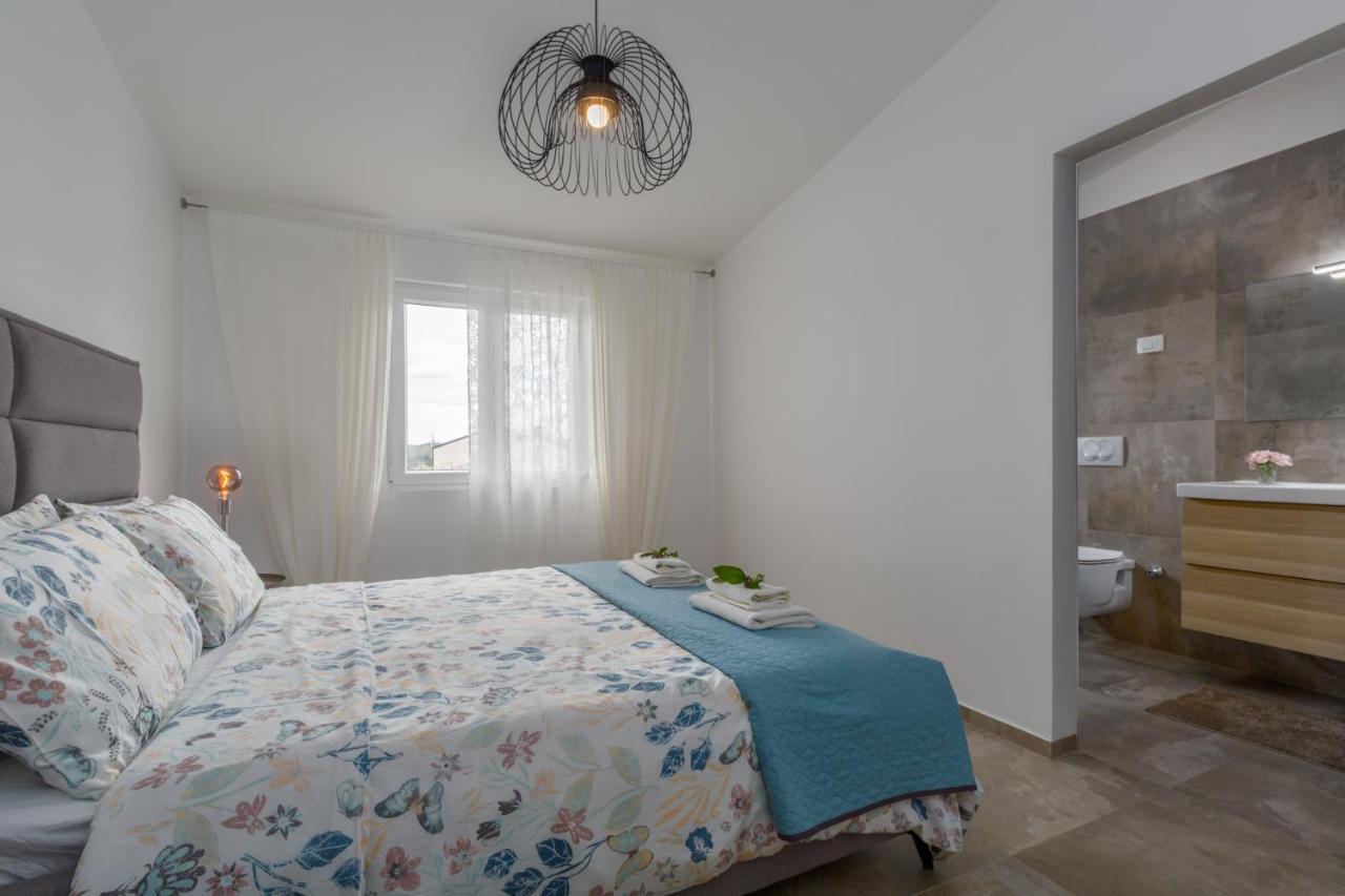 Apartments Zomzi Poreč Eksteriør billede