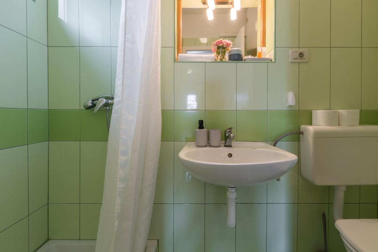 Apartments Zomzi Poreč Eksteriør billede