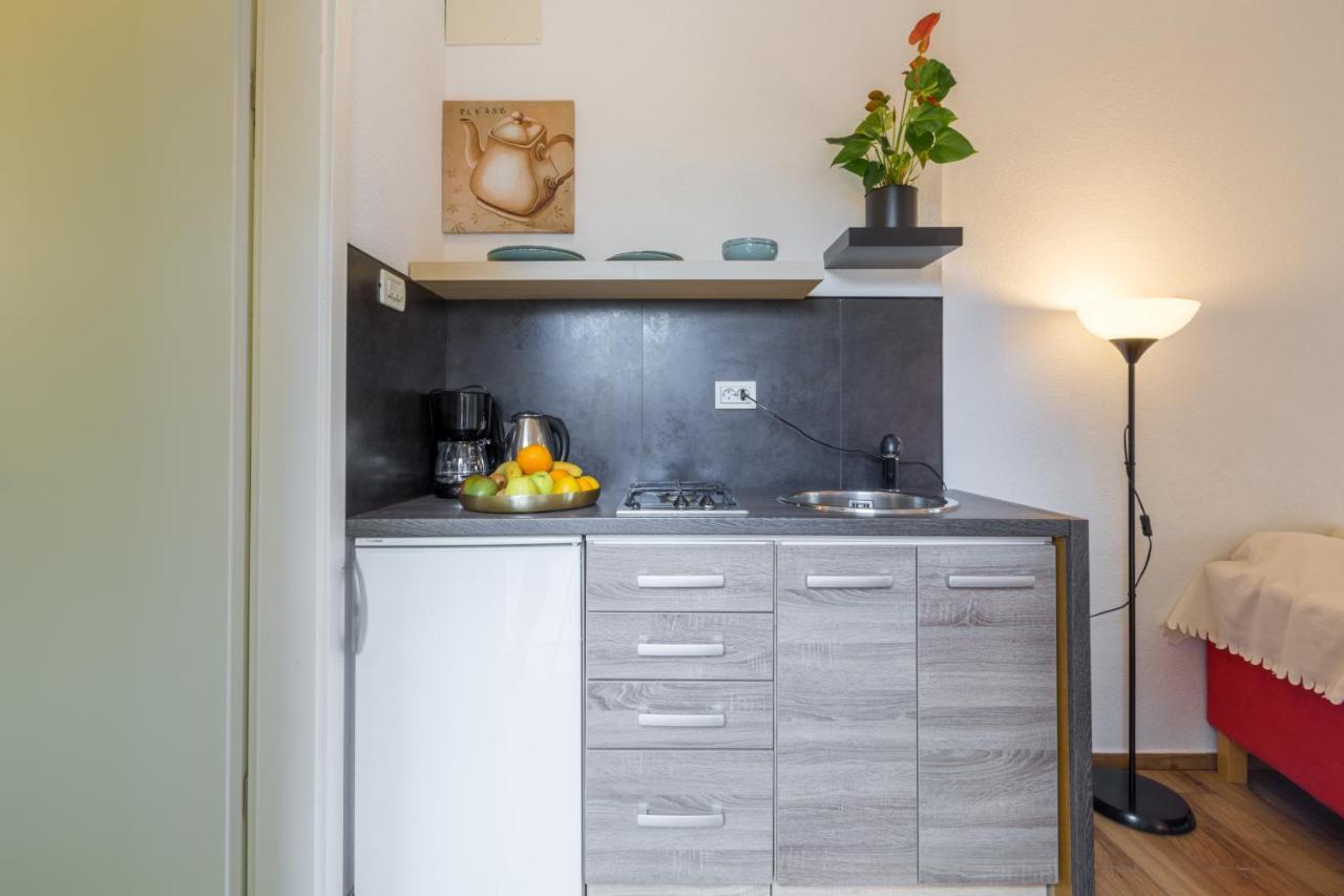 Apartments Zomzi Poreč Eksteriør billede
