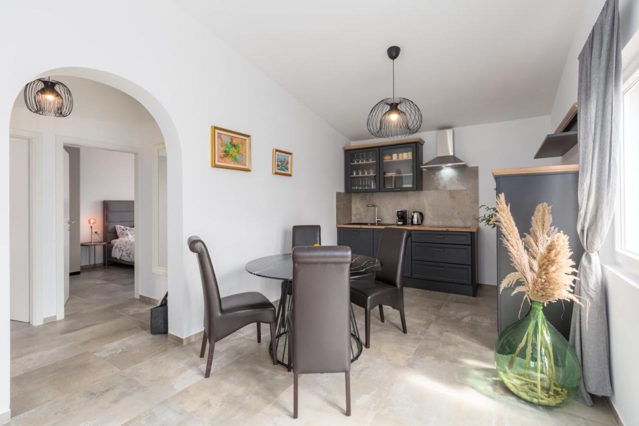 Apartments Zomzi Poreč Eksteriør billede