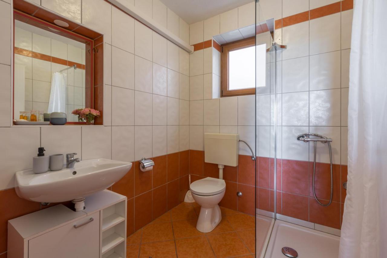 Apartments Zomzi Poreč Eksteriør billede