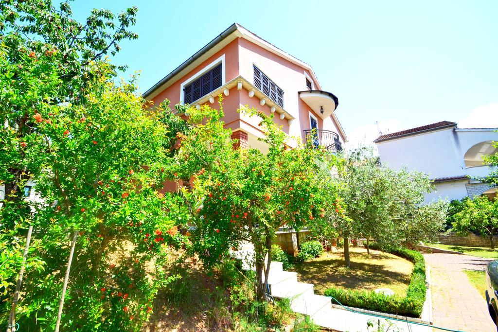Apartments Zomzi Poreč Eksteriør billede