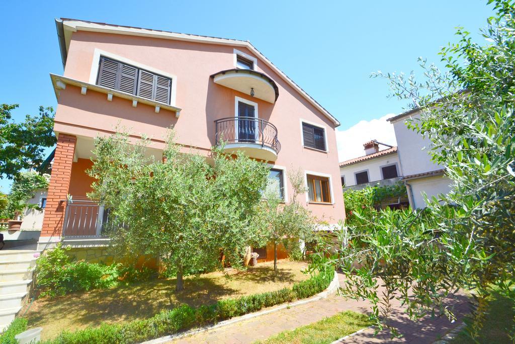 Apartments Zomzi Poreč Eksteriør billede